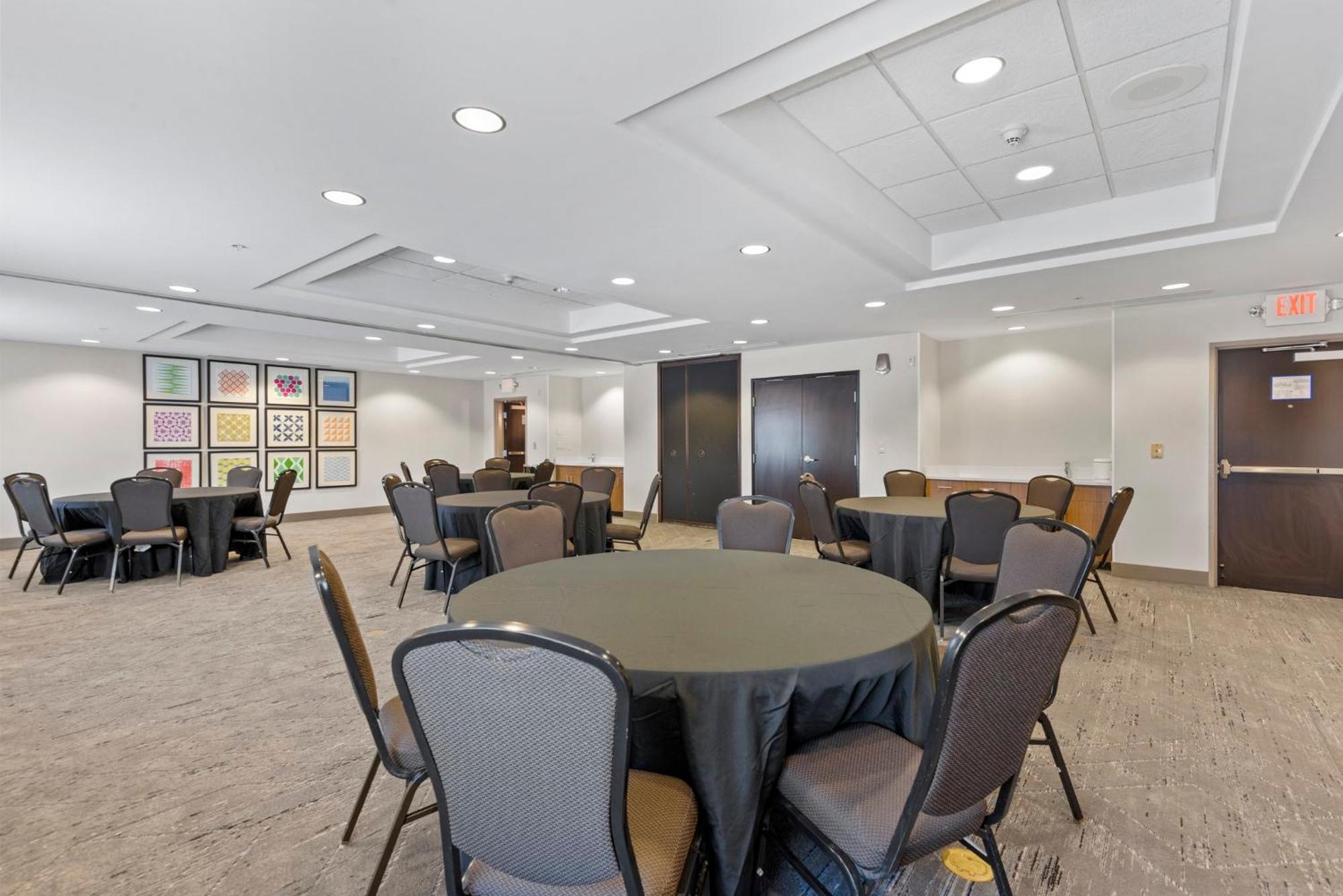 Holiday Inn Express Tulsa South Bixby By Ihg Jenks Exterior photo