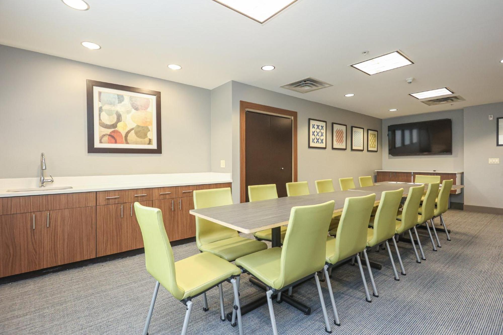 Holiday Inn Express Tulsa South Bixby By Ihg Jenks Exterior photo
