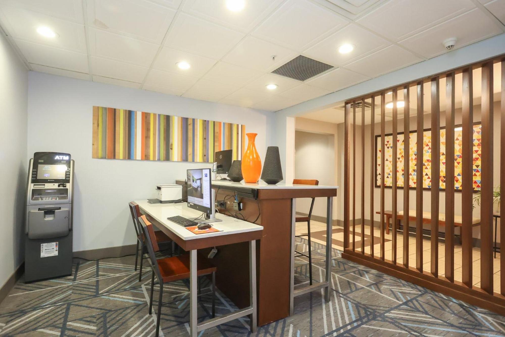 Holiday Inn Express Tulsa South Bixby By Ihg Jenks Exterior photo