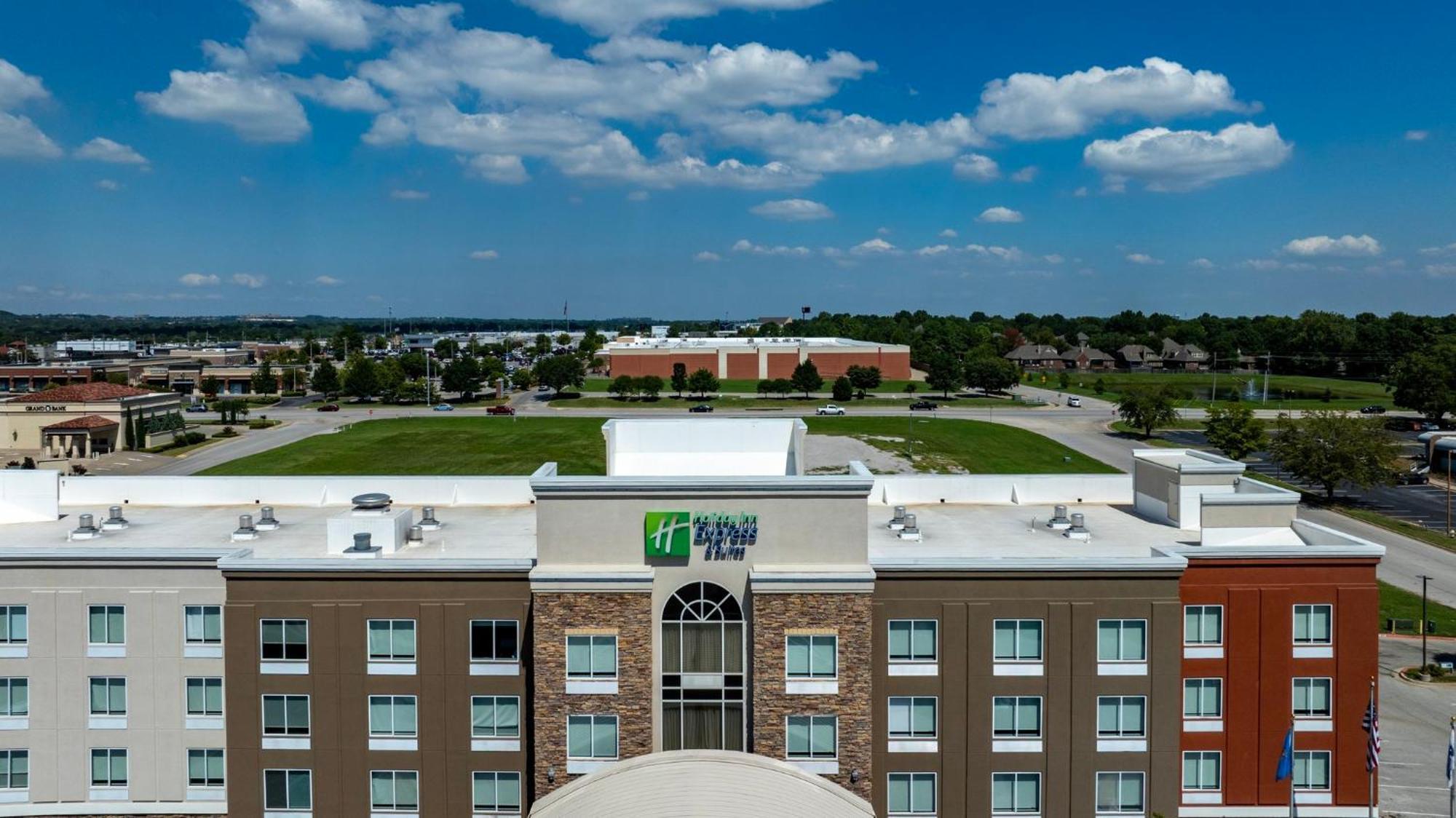 Holiday Inn Express Tulsa South Bixby By Ihg Jenks Exterior photo
