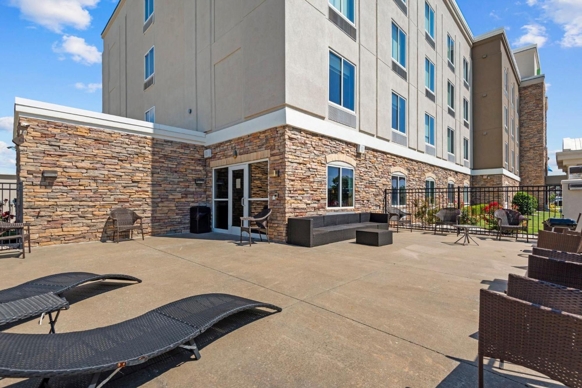 Holiday Inn Express Tulsa South Bixby By Ihg Jenks Exterior photo